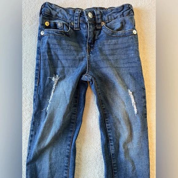 True Religion Relaxed Slim cut jeans, kid size 6 unisex - Picture 3 of 7